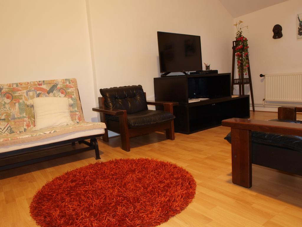 Attic Apartment City Center プラハ エクステリア 写真